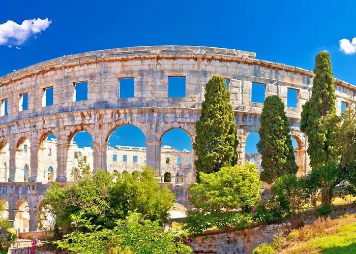 Komsic By Guide Póla